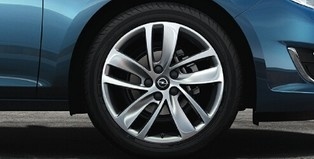 Диски литые R18 легкосплавные серебристые 5 двойных спиц для Opel Astra (компл. 4шт)